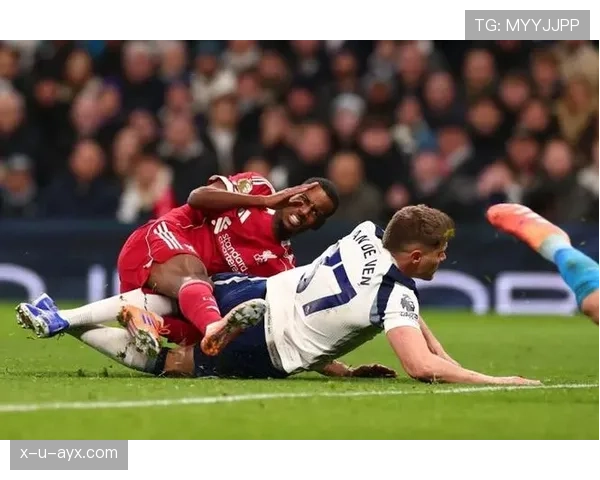 伊萨克在多特失败原因：战术适配与机会把握分析