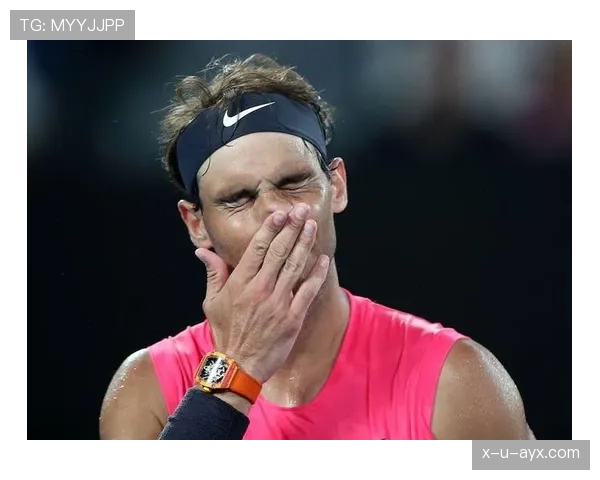 纳达尔早餐桌像五星自助，我这种吃泡面的瞬间无地自容